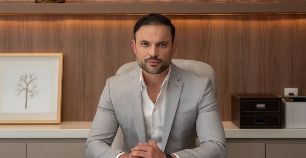 Dr. Vinicius Andrade